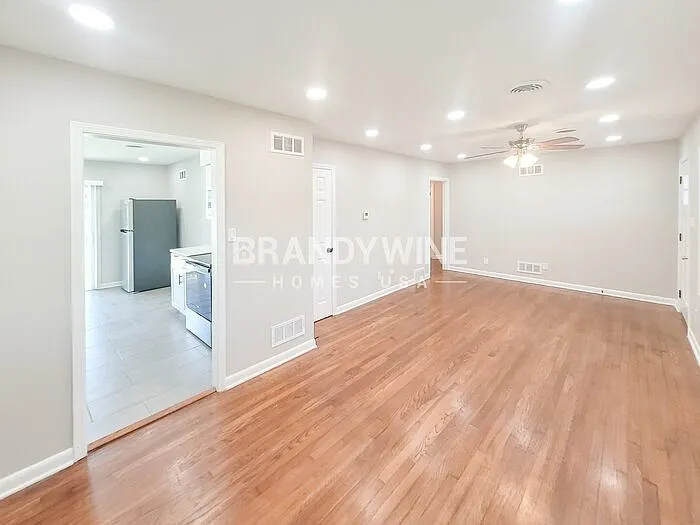 1822 Dearing Rd — Photo 6