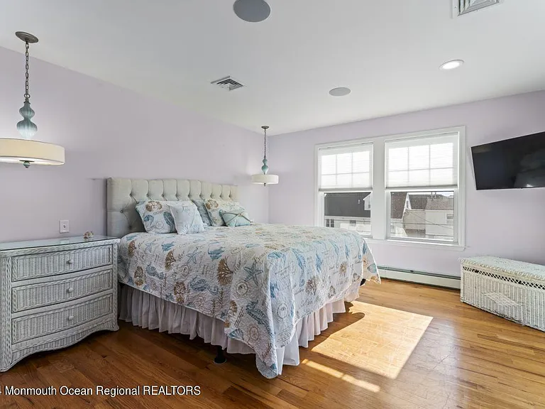 915 SW Central Ave — Photo 32