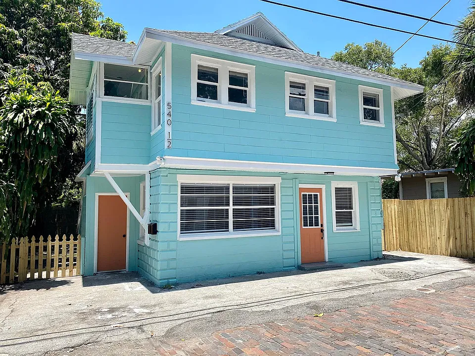 540 1/2 7th Ave N #1