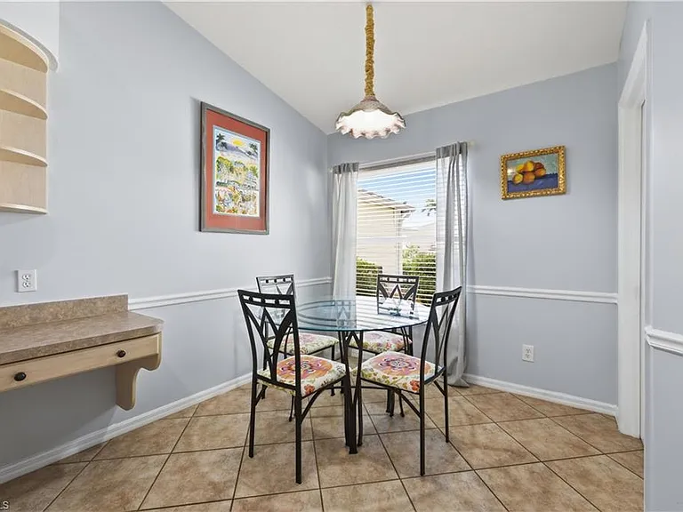 5778 Greenwood Cir — Photo 13