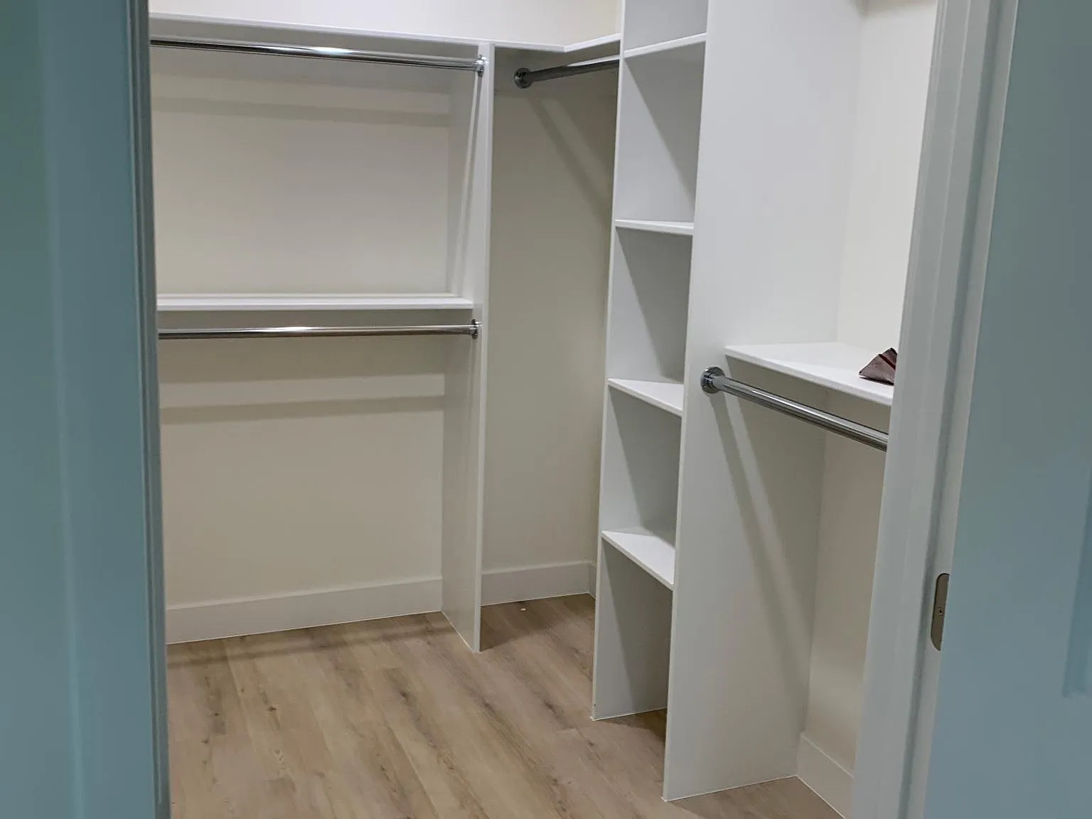 1 bed, 900 sqft, $2,995 — Photo 4