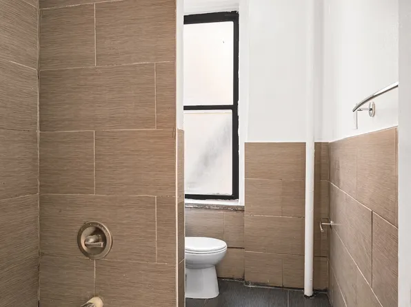 396 Montgomery Street image 4 of 4