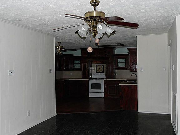5th image of 443 W Cattle Dr