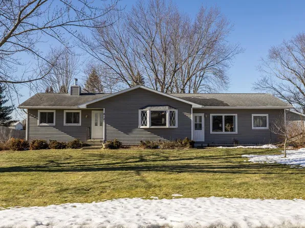 812 Pfaff PARKWAY, Sparta, WI 54656