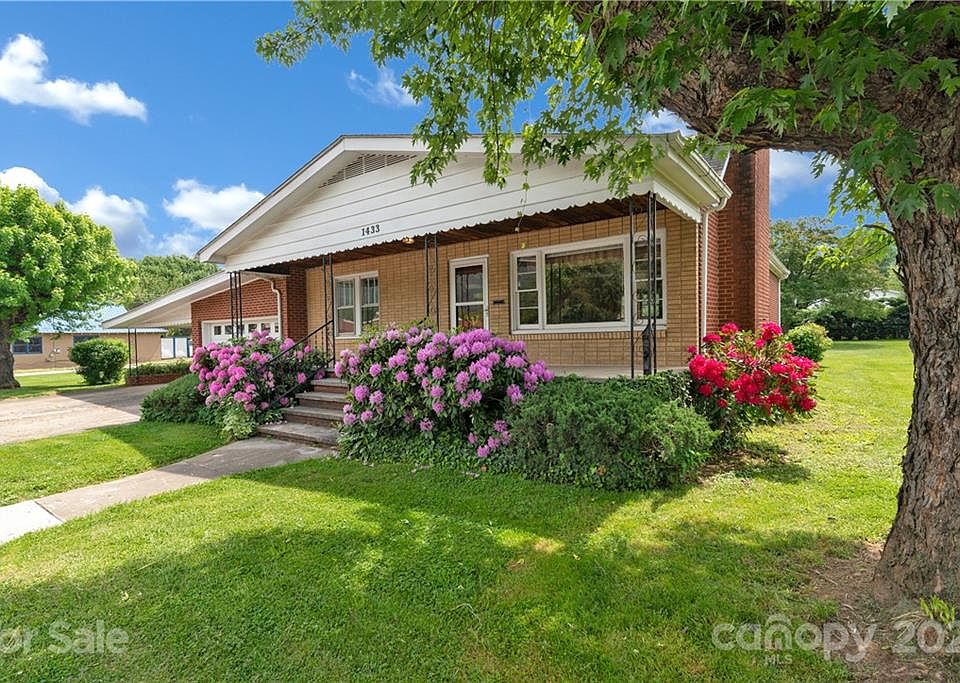 1433 Brown Ave, Waynesville, NC 28786 Zillow