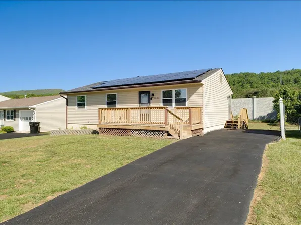 8546 Brubaker Dr, Roanoke, VA 24019