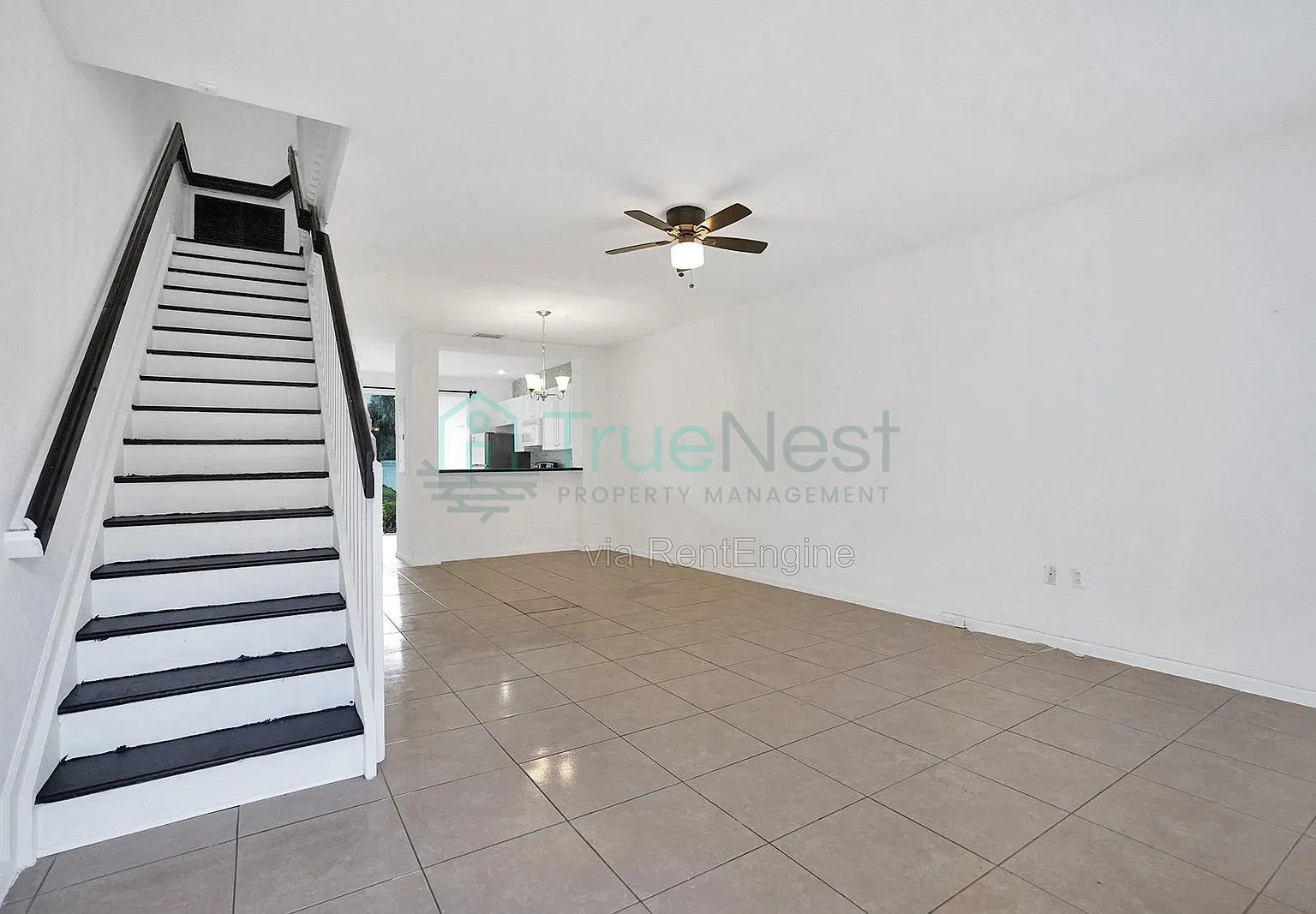 2 bed, 2.5 bath, 1186 sqft, $2,050 — Photo 2