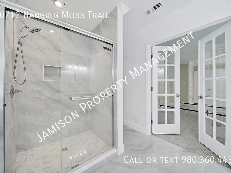 10712 Hanging Moss Trl — Photo 23