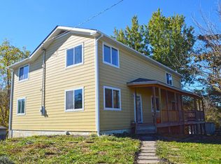 3847 McCoy Rd, Blacksburg, VA 24060