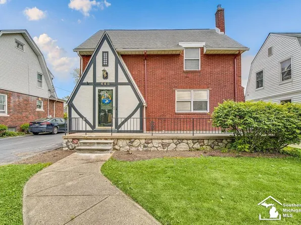 448 Borgess Ave, Monroe, MI 48162