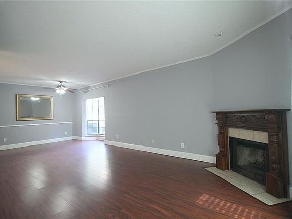 3rd image of 7350 Kirby Dr APT 33