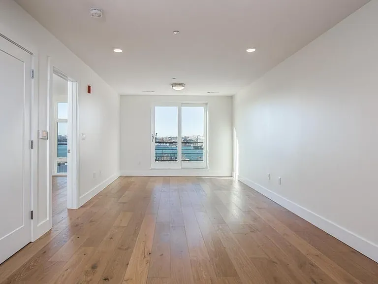 250 Meridian St #608 — Photo 10