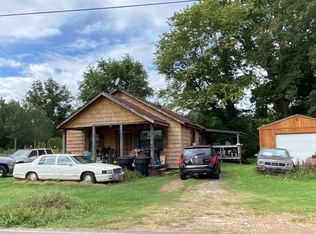 704 Fruit Farm Rd E, Fort Payne, AL 35967