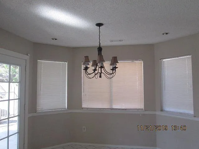 3615 Abbott Dr — Photo 16