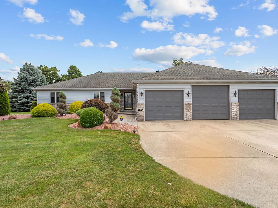 1st image of 2128 Lynn Dr