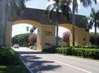 311 Tuscany Ln #F, Delray Beach, FL 33446