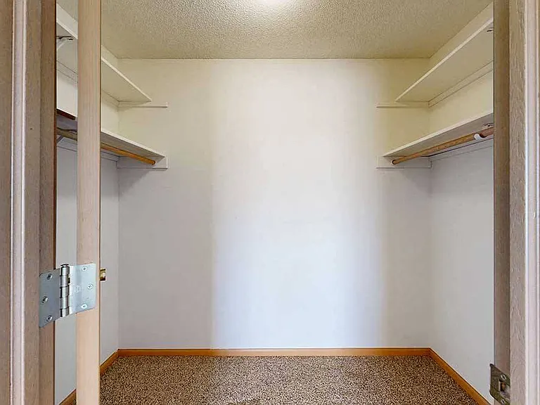 Northbrook Apartments — Photo 305