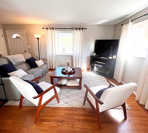 Living Room (Staged)
