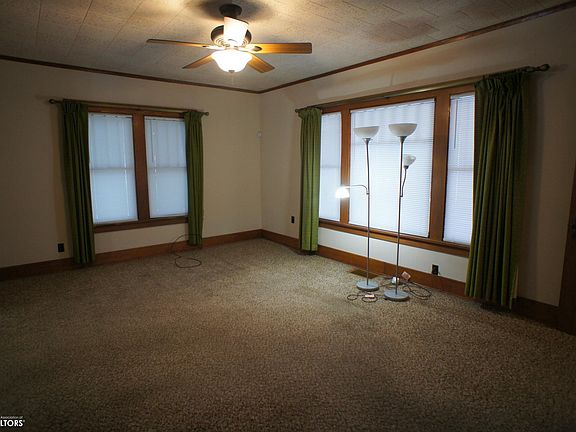 3rd image of 1401 1st St