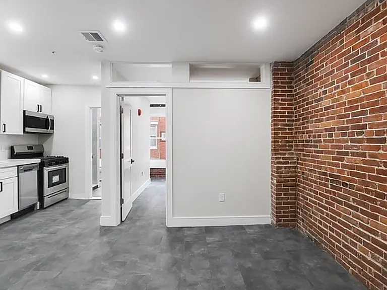 17 Sheafe St #5 — Photo 4