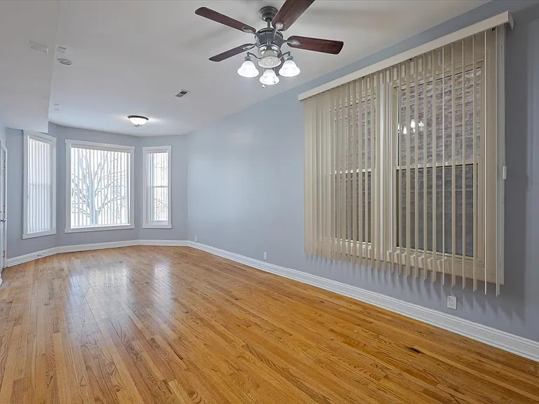 4211 W Gladys Ave #2 — Photo 7