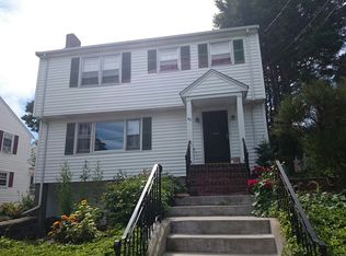 40 Russett Rd, West Roxbury, MA 02132