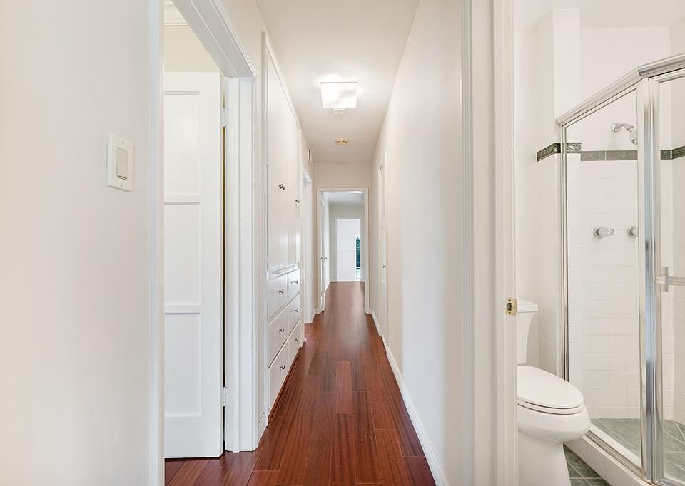 1st image of 710 21st St