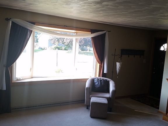 2nd image of 1361 Michael Dr