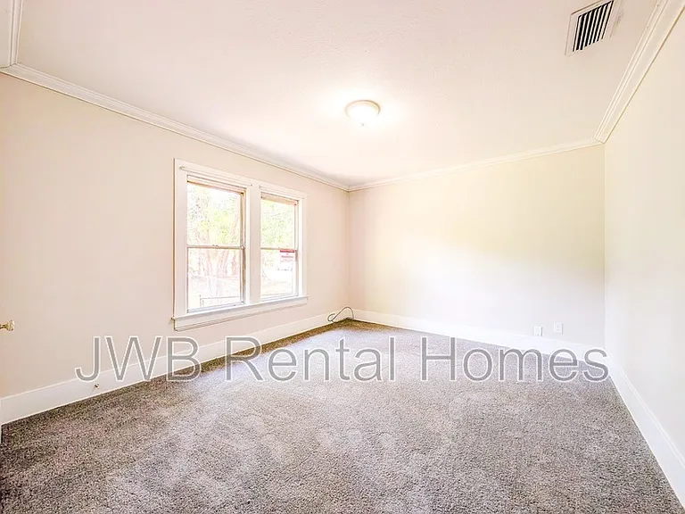 1166 Hamilton St — Photo 7