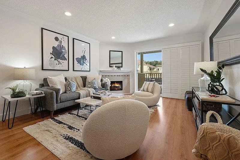 1 bed, 1.0 bath, 717 sqft, $1,800 — Photo 3