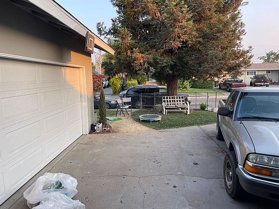 3rd image of 3809 Milton Way