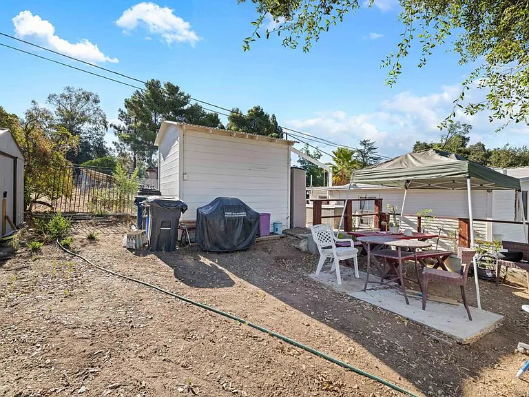 2560 Alpine Blvd — Photo 22