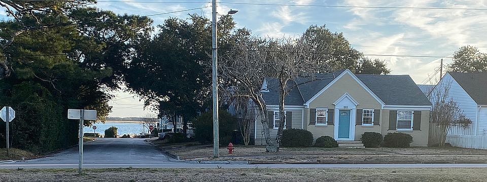 1st image of 3201 Arendell St