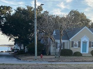 3201 Arendell St, Morehead City, NC 28557
