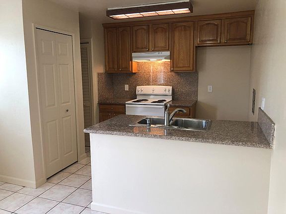 5th image of 2515 Dillion Ct APT 1