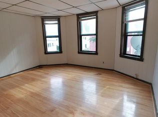 10 Marshall St #2, Worcester, MA 01604