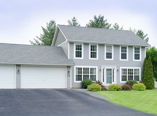 5986 Mallard Ponds Dr, White Bear Township, MN 55110