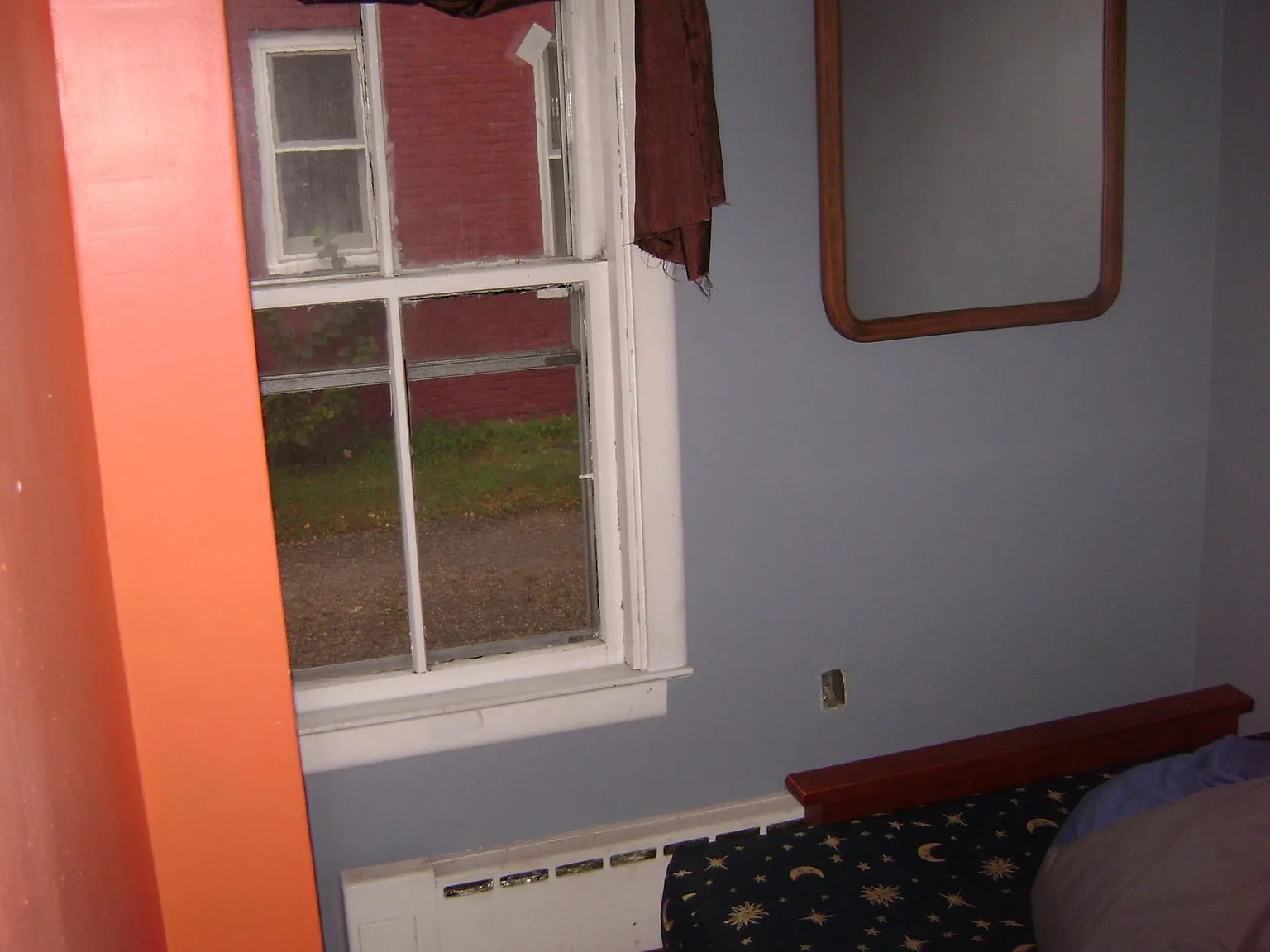 3 bed, 1000 sqft, $2,700 — Photo 3