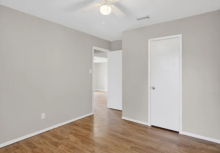 609 Trout St — Photo 26