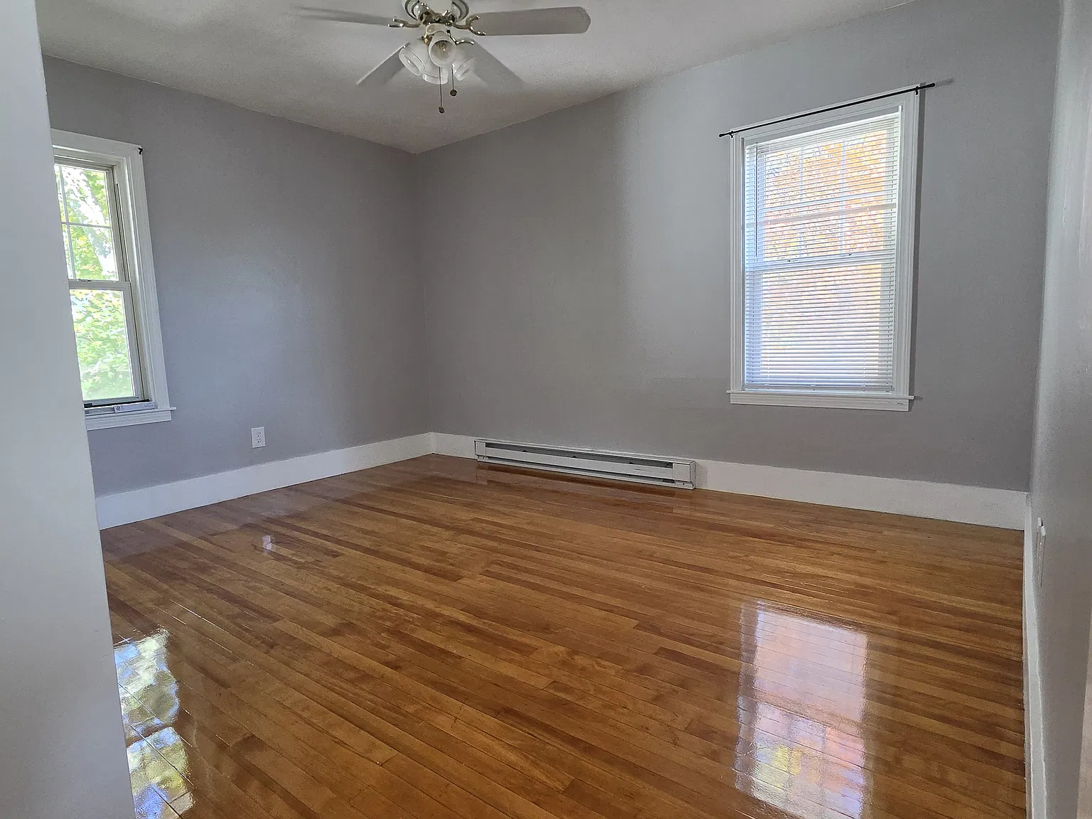 2 bed, 1000 sqft, $2,000 — Photo 4