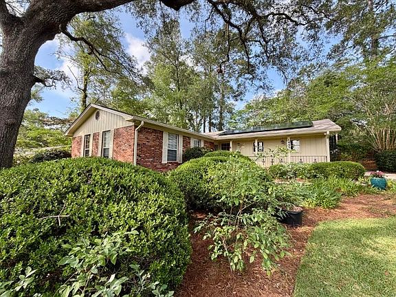 5th image of 1445 Oldfield Dr