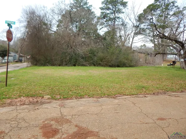 Clark St, Gilmer, TX 75644