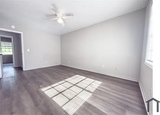121 Langley Dr #A — Photo 1
