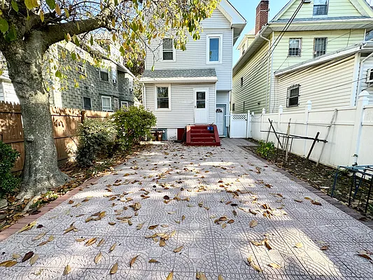 Rented by Garfield Realty  | media 3