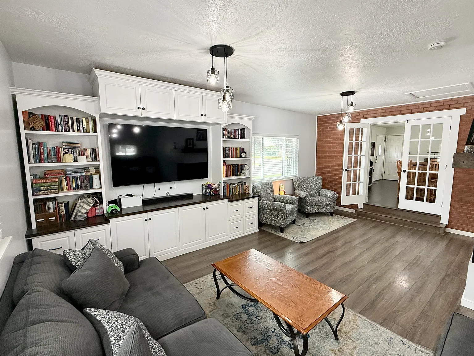 3 bed, 1629 sqft, $2,095 — Photo 1