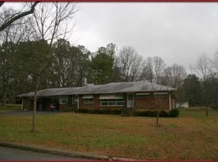 8642 Park St, Douglasville, GA