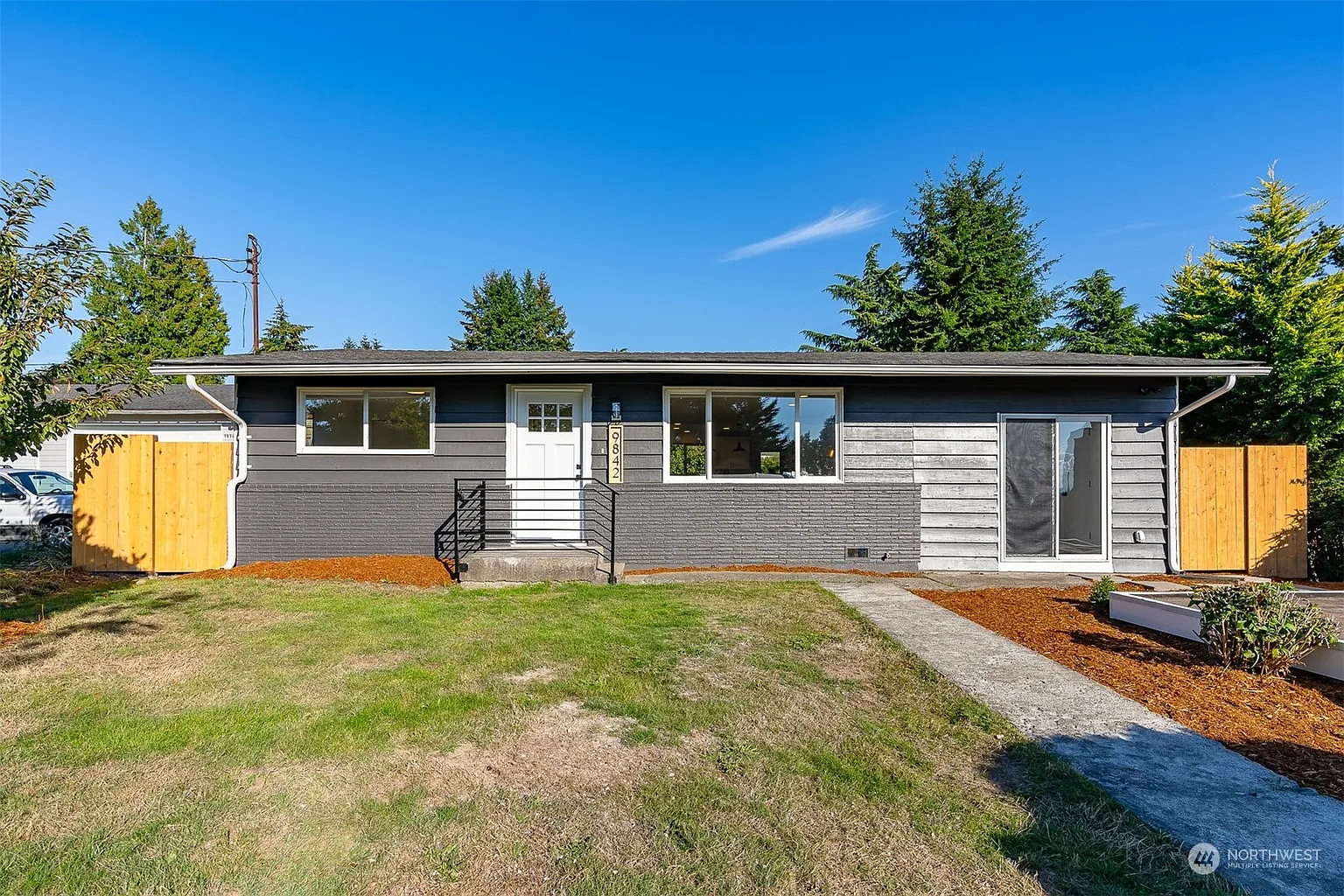 9842 22nd Avenue SW photo 1