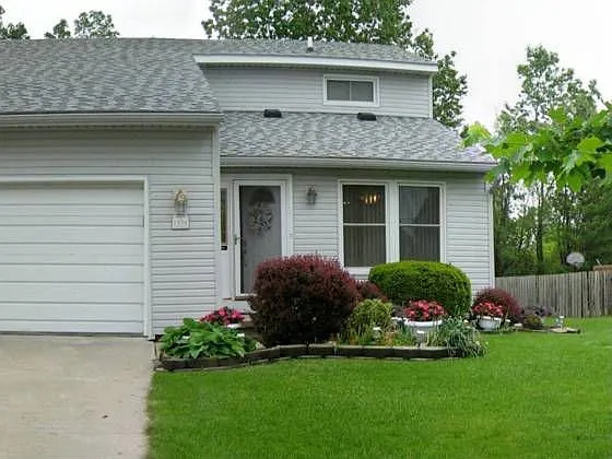 1956 Andover Dr photo 1