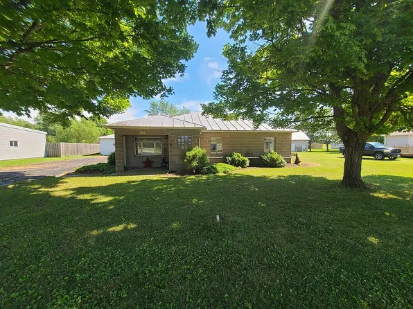 308 E Jackson St, Farmland, IN 47340
