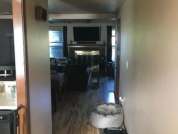 2nd image of 27 Butternut Ln